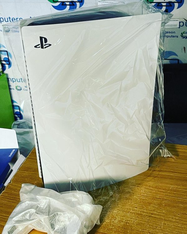 PlayStation 5 digital version with 1 controller open box - Image 2