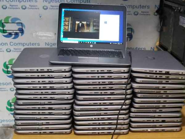 Ho elite book 820 G3 core i7 8g 256ssd