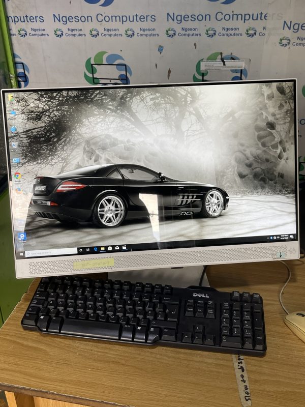 Hp pavilion all in one core i5 8GB RAM 1tb
