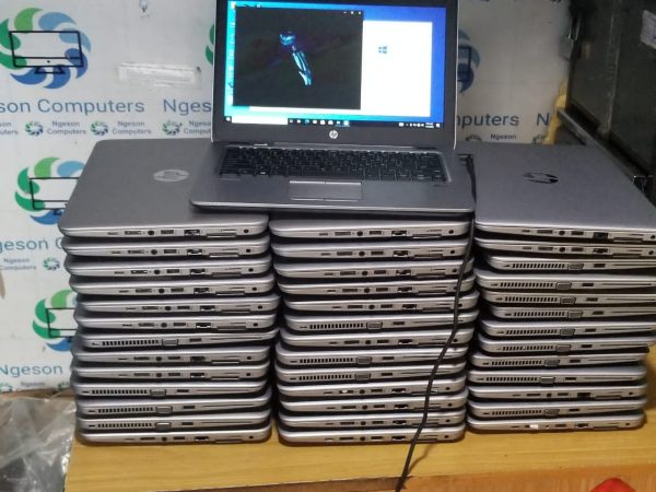 Ho elite book 820 G3 core i7 8g 256ssd - Image 5