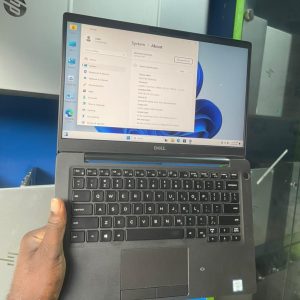 Dell latitude 7300 core i5 8GB 256ssd