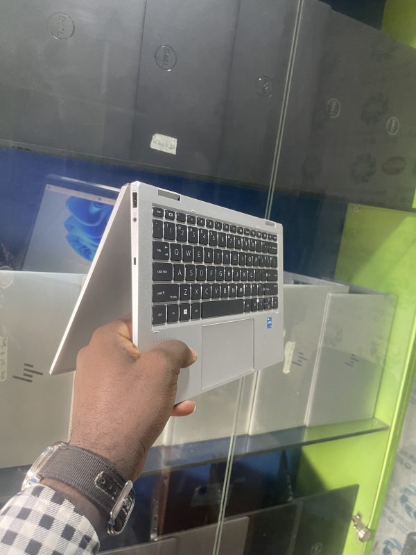 Hp elitebook 1030 G8 X360 Core i5 16GB 512SSD