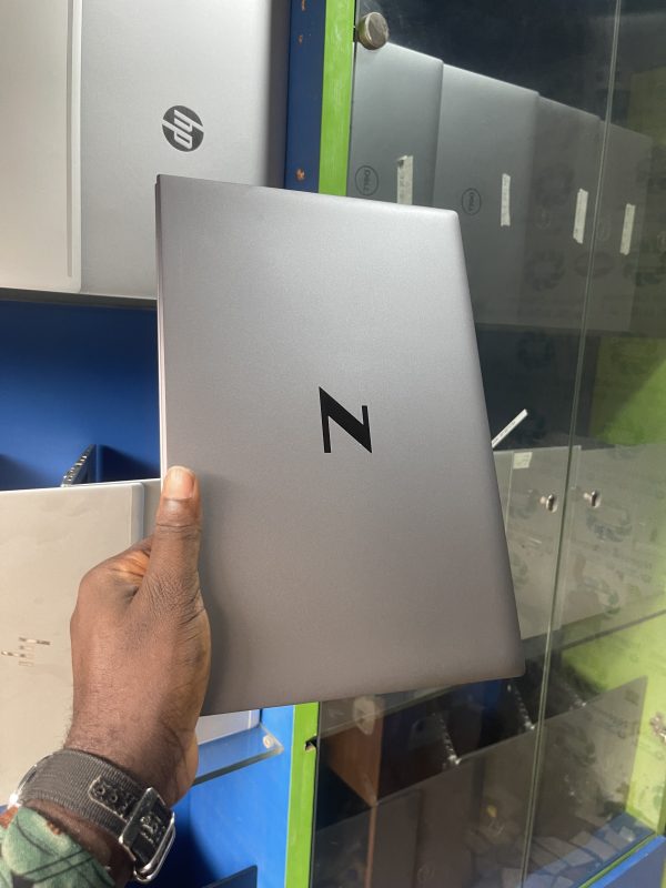 Hp Zbook firefly 14 u G8 core i5 16gb 512ssd - Image 2