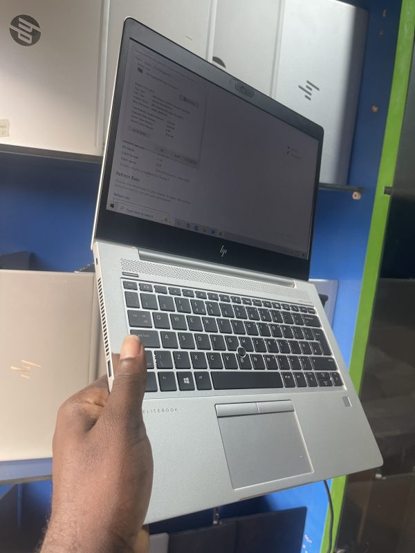 Hp elitebook 735 g5 AMD Ryzen 7 Pro 8GB 256ssd - Image 6