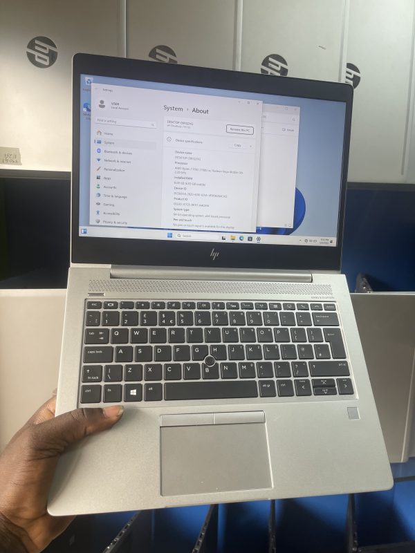 Hp elitebook 735 g5 AMD Ryzen 7 Pro 8GB 256ssd - Image 3