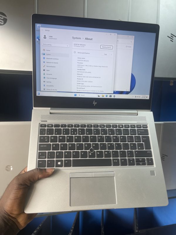 Hp elitebook 735 g5 AMD Ryzen 7 Pro 8GB 256ssd